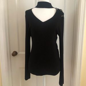 🍁 525 America black sweater with neck cutout